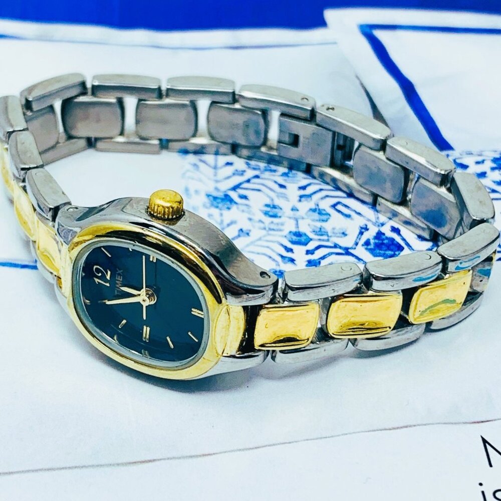 Timex J9 Vintage Ladies Gold/Silver Tone/Black Dial Bracelet Watch New Battery! - Picture 3 of 5